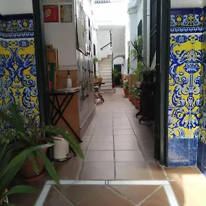 https://apartamentos-fernando-el-catolico.hotelsinnerja.org