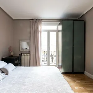 https://downtown-apartment.sansebastianhotels.net